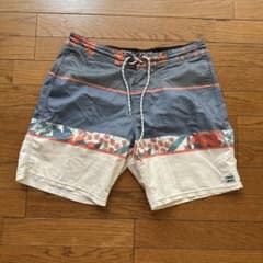 Billabong ビラボン ボードショーツ 海パンのサムネイル