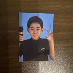 ガチャガチャ 赤の他人の証明写真 写真カード バリカン ハサミ