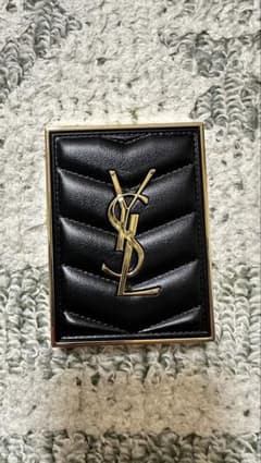 YSL クチュール ミニ クラッチ 100 アイシャドウのサムネイル