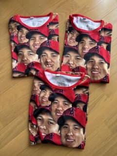 大谷翔平選手 総柄デザイン Tシャツ XLサイズのサムネイル