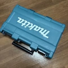 Makita 18V 充電式釘打ち機 FN350DZK 本体とケースのサムネイル