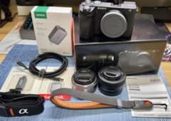 SONY α6700＋ レンズ2本＋おまけ色々セット【撮影枚数3422枚】 SONY α6700＋ レンズ2本＋おまけ色々セット【撮影枚数3422枚】 - メルカリ
