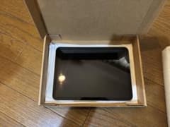 第10世代 Apple iPad 本体 充電器付10.9インチ64GB シルバーのサムネイル