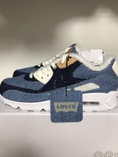 限定最安値！LEVI’S×NIKE AIRMAX90のサムネイル
