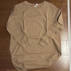 GAP ラウンドヘム 長袖カットソー ベージュのサムネイル