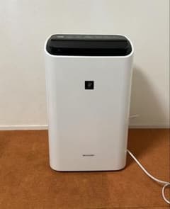 【動作確認済・匿名配送】SHARPプラズマクラスター除湿機 CV-G120 SHARP 衣類乾燥除湿機 CV-G120 プラズマクラスター - メルカリ