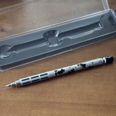 【廃盤品】ディズニー限定　ミッキー　グラフ1000 シャーペン 廃盤品】ディズニー限定 ミッキー グラフ1000 シャーペン - メルカリ