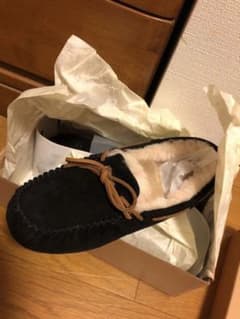 UGG アグ　モカシン　黒　23センチのサムネイル