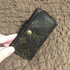ルイヴィトン キーケース モノグラムのサムネイル