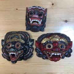 魔除け お面 木彫り バリ島　三点のサムネイル