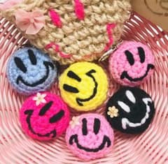 オーダー受付中❁⃘⃝ニコちゃんお花❁⃘⃝キーホルダーのサムネイル