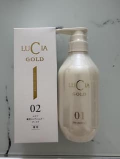 LUCIA GOLD 薬用シャンプー&コンディショナー - メルカリ