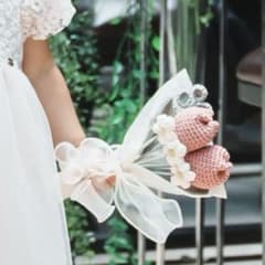 【美品】ハンドメイド 編み物　チューリップ ミニブーケ　枯れない花　ウェディングのサムネイル