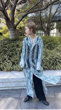 EBONY IRIS CUT JACQUARD LONG SHIRT 新品未使用のサムネイル