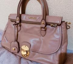 miumiu ハンドバッグ ピンクベージュのサムネイル