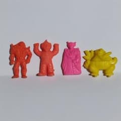 昭和レトロ コスモス 消しゴム フィギュア まとめ売り 昭和レトロ 消しゴムフィギュア 4体 まとめ売り - メルカリ