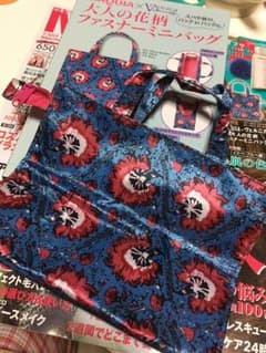 【未使用】マキア7月号 付録 ミニバッグのみのサムネイル