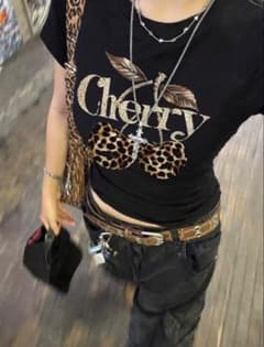 ヒョウ柄 チェリー柄 クロップド丈 半袖Tシャツのサムネイル