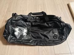 Under Armour ボストンバッグ ブラックのサムネイル