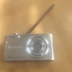 CASIO EXILIM 10.1 MEGA PIXELS 本体 - メルカリ
