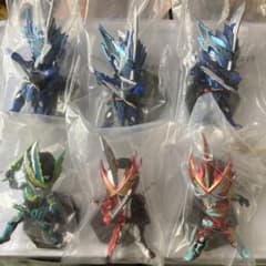 仮面ライダー　デフォルメクス　セイバー関係のサムネイル