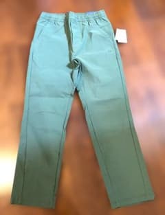 新品未使用：GAP KIDS ロングパンツ カーキ 140cmのサムネイル