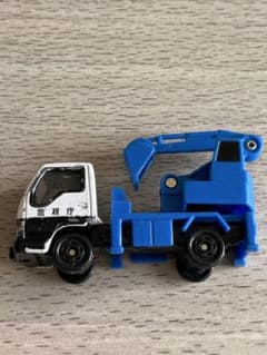 トミカ ISUZU ELF 災害用ショベルカーのサムネイル