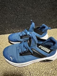 PUMA 青 スニーカーのサムネイル