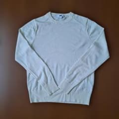 美品☆UNIQLO クルーネックセーター ホワイト Sのサムネイル