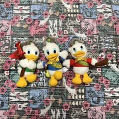 ディズニーリゾート ヒューイ デューイ ルーイ ぬいぐるみストラップキーチェーンのサムネイル