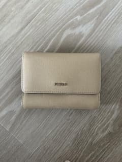 FURLA 三つ折り財布のサムネイル