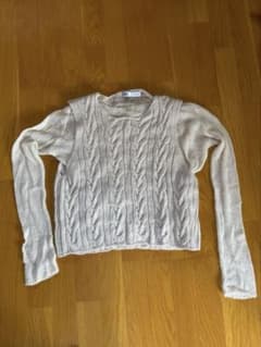 ZARA ベージュ ケーブルニット Lサイズのサムネイル