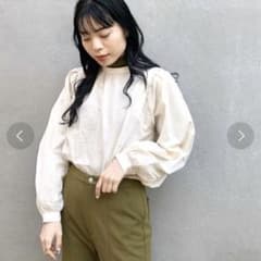 Kastane コットンボイルギャザーブラウスのサムネイル
