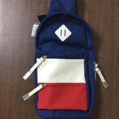 ！AKI/様専用！【新品未使用品】ボディバッグ ショルダーバッグのサムネイル