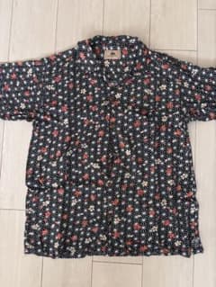 和柄 花柄 シャツ 半袖 Mサイズのサムネイル