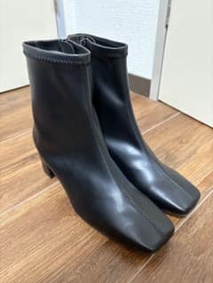 新品未使用 BEAU​TY&YOUTHスクエアトゥ センターラインブーツ 38のサムネイル