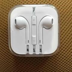 iPhoneイヤホンのサムネイル