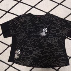【美品】詩仙堂BY HITOSHI トップス ブラック タッセル柄のサムネイル