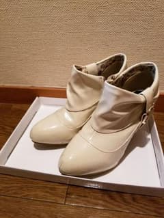 レインブーツのサムネイル