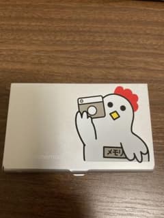 鶏のイラスト付き金属製カードケースのサムネイル