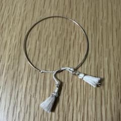 ホワイトブレスレットのサムネイル