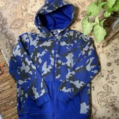 PUMAパーカーのサムネイル
