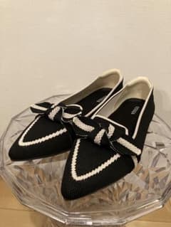 VIVAIA 】Michelleポインテッドトゥリボン付きローファー - メルカリ