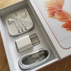makmama様 専用 新品 iPhone 6s 純正 イヤホン 充電器 箱入りのサムネイル