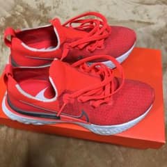 NIKE ナイキ スニーカーのサムネイル