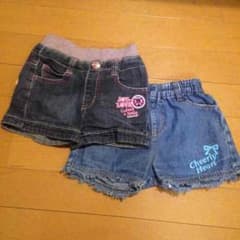 女の子   ショートパンツのサムネイル
