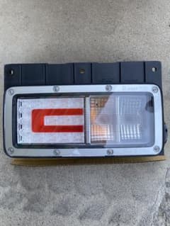 LEDテールランプ 新車外し 日野純正のサムネイル