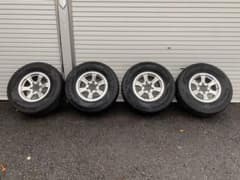 ダンロップ　ウインターマックス　265/70R16 スタッドレス　バリ山！のサムネイル