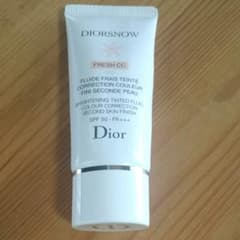 Dior ディオールスノーブライトニングフレッシュCCクリームのサムネイル