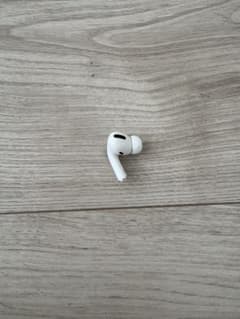 Apple AirPods Pro 第一世代 MagSafe Lのサムネイル